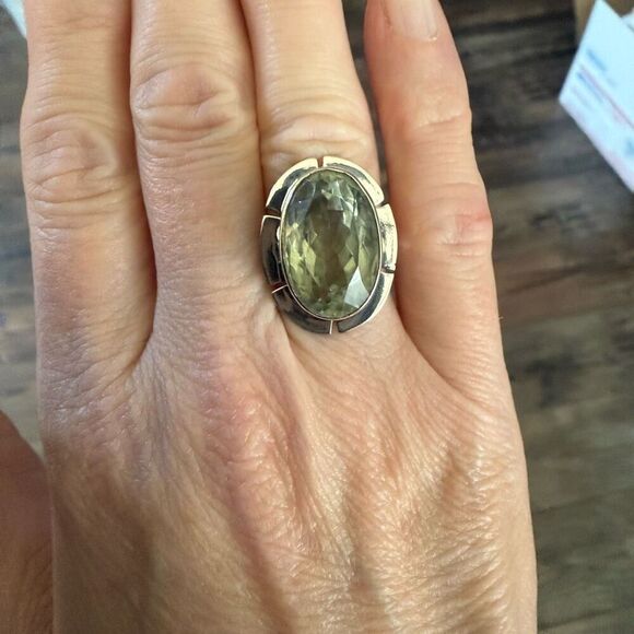 Sterling Silver Green Amethyst Ring – Elegant Faceted Prasiolite Gemstone Size 6 - Picture 4 of 4